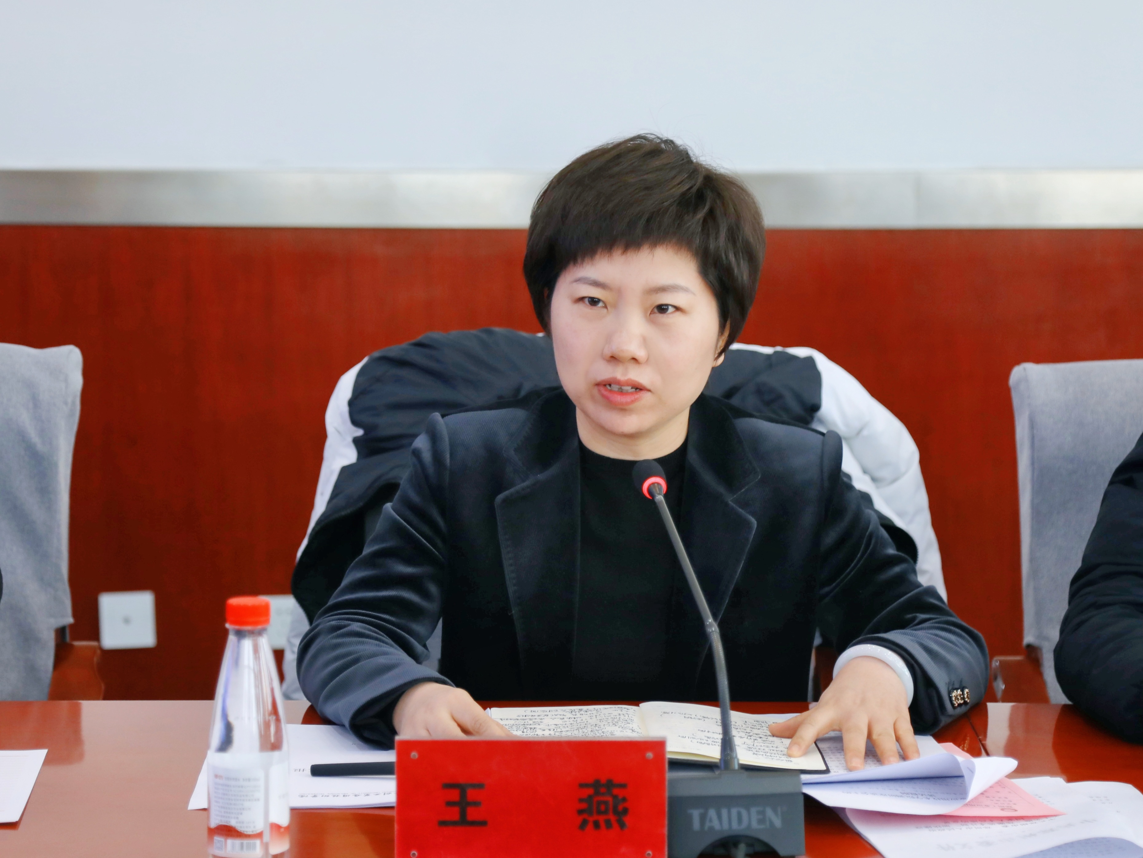 新郑市委组织部副部长王燕一行来校调研指导工作-郑州工业应用技术学院